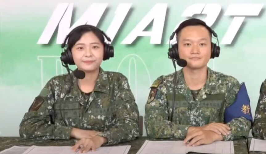 ▲▼漢光演習直播女主持人（左）吳偲語中尉。（圖／翻攝YouTube／ETtoday新聞雲）