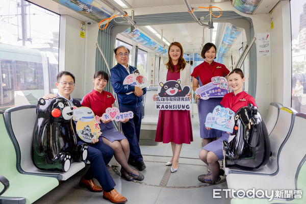 ▲▼熊本熊、高雄熊合體！高雄輕軌彩繪列車7/10上路。（圖／記者許宥孺翻攝）