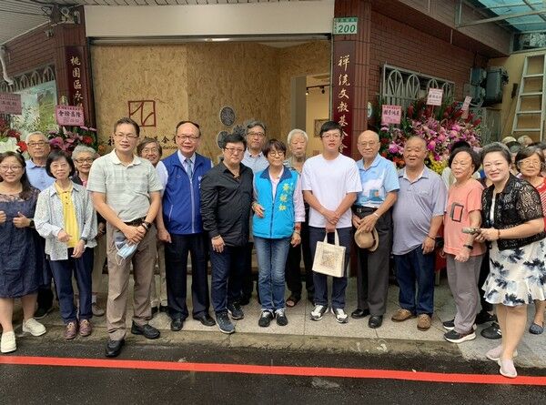 ▲台灣首座禪繞文教基金會揭牌，推動藝術療癒
