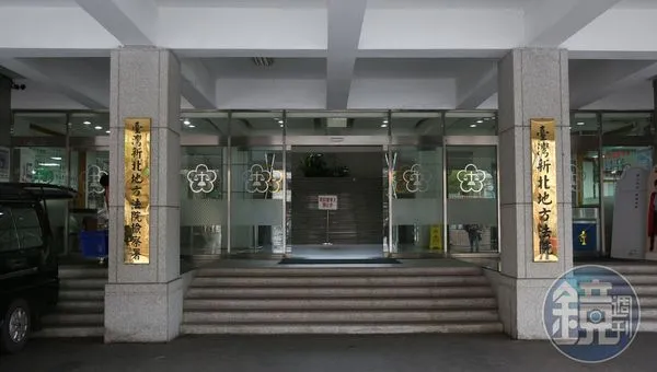 新北地檢發出拘票，將當街打兒子的土城家暴男子拘提到案。（本刊資料照）　