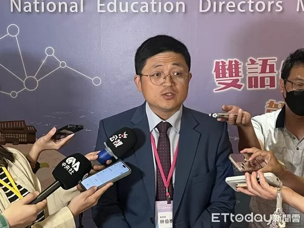 ▲▼教育部主秘林伯樵指出，考量考試公平性，考科不會更動。（圖／記者許敏溶攝）