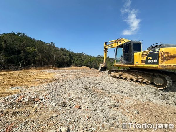 ▲▼新竹寶山鄉山坡地變非法掩埋場！環保大案起訴12人。（圖／記者楊永盛翻攝）