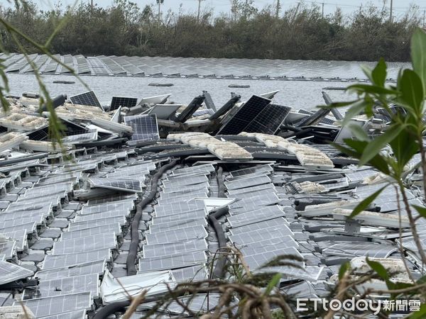 ▲▼  嘉義魚電共生案場颱風後災損  。（圖／嘉義縣政府提供）