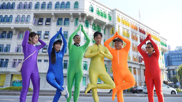 ▲▼黃鐙輝、籃籃、林俊逸、啦啦隊女孩若潼、台語顧問陳豐惠前往新加坡。（圖／公視台語台提供）