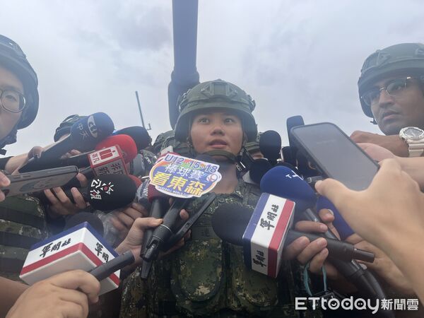 ▲鄭宇君10日參與M1A2T戰車實彈射擊並受訪。（圖／記者蘇晏男攝）