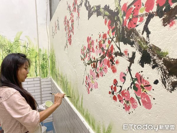 ▲化壁癌為美麗校園～水里國中壁畫揭幕暨濁水溪社大書畫展。（圖／濁水溪社區大學提供）
