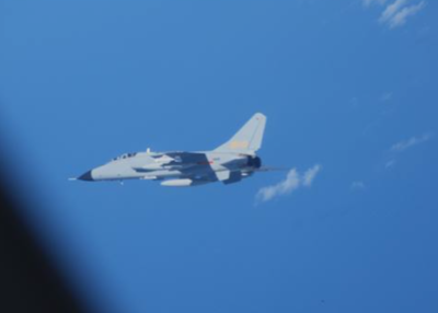 共機連2日「故意多次接近」日本偵察機！　最短距離僅30m