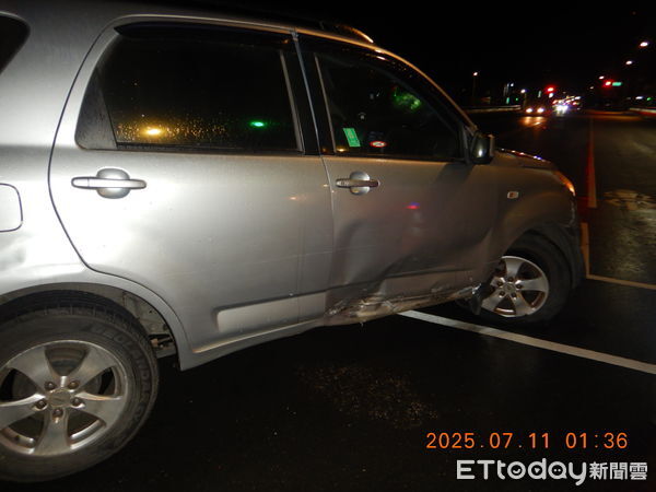 ▲▼台中深夜發生街頭汽機車對撞，無照男子慘死。  。（圖／民眾提供，下同）