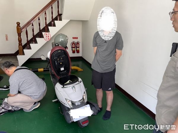 ▲警方在摩鐵守株待兔，當場人贓並獲。（圖／記者鄧木卿翻攝）