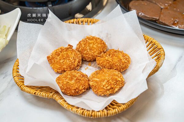 ▲▼鼎星經典火鍋店。（圖／部落客虎麗笑嗨嗨授權提供）