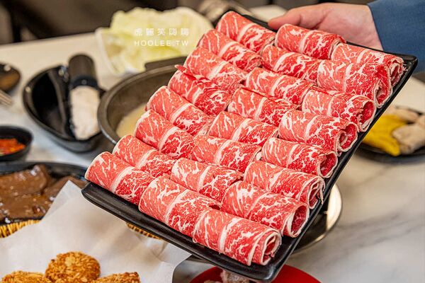 ▲▼鼎星經典火鍋店。（圖／部落客虎麗笑嗨嗨授權提供）