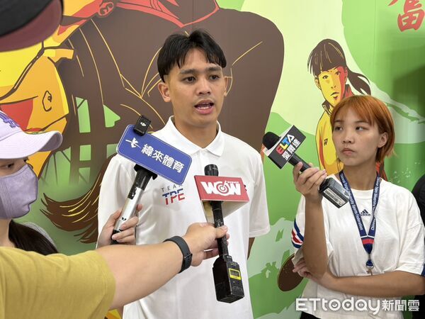 ▲世大運授旗典禮，總統賴清德、丁華恬、林信寬、游艾喆。（圖／記者杜奕君攝）