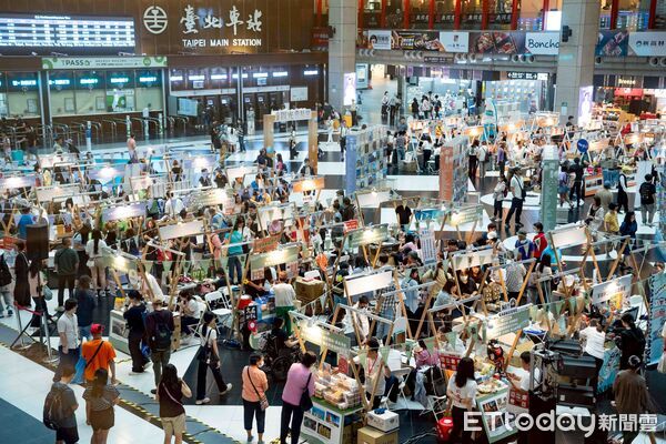 ▲▼「觀光亮點獎」票選活動今起登場，台北車站也舉辦「亮點市集」。（圖／觀光署提供）
