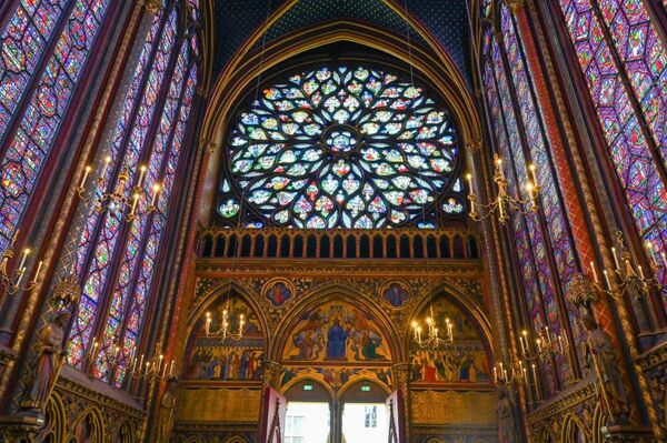 ▲▼聖禮拜堂。（圖／部落客Travel with Leo授權提供）