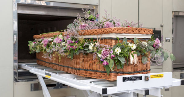 日本名古屋市一家葬儀社發生燒錯死者遺體烏龍事件。（示意圖／翻攝自unsplash）