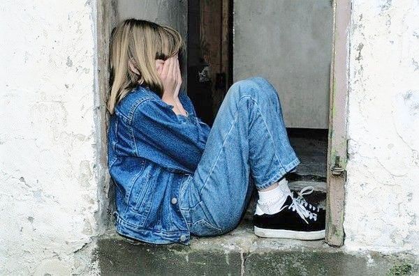 ▲桃園市陳姓男子去年11月晚間見鄰居幼女騙入房間內在床鋪、廁所及牆角等處，徒手撫摸少女乳頭及下體等處強制猥褻得逞。（示意圖／取自免費圖庫pixabay）