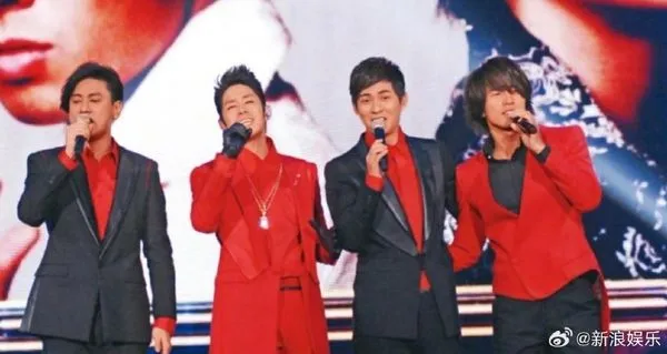 ▲F4最後一次的合體在2013年的春晚。（圖／翻攝自微博）