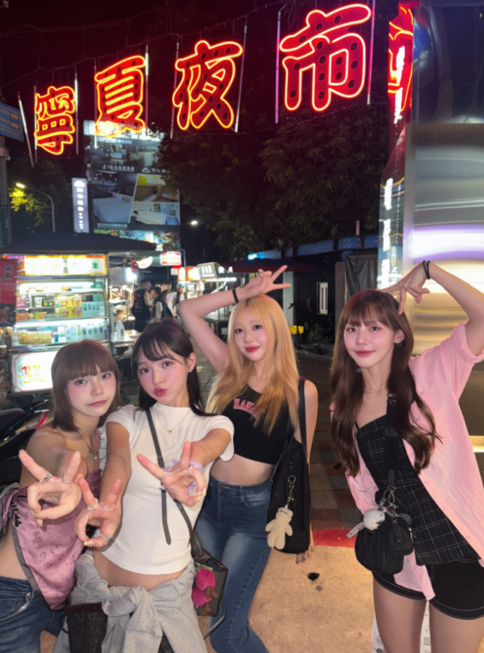 ▲▼啦啦隊女孩們。（圖／翻攝自Instagram／95_mizuki）