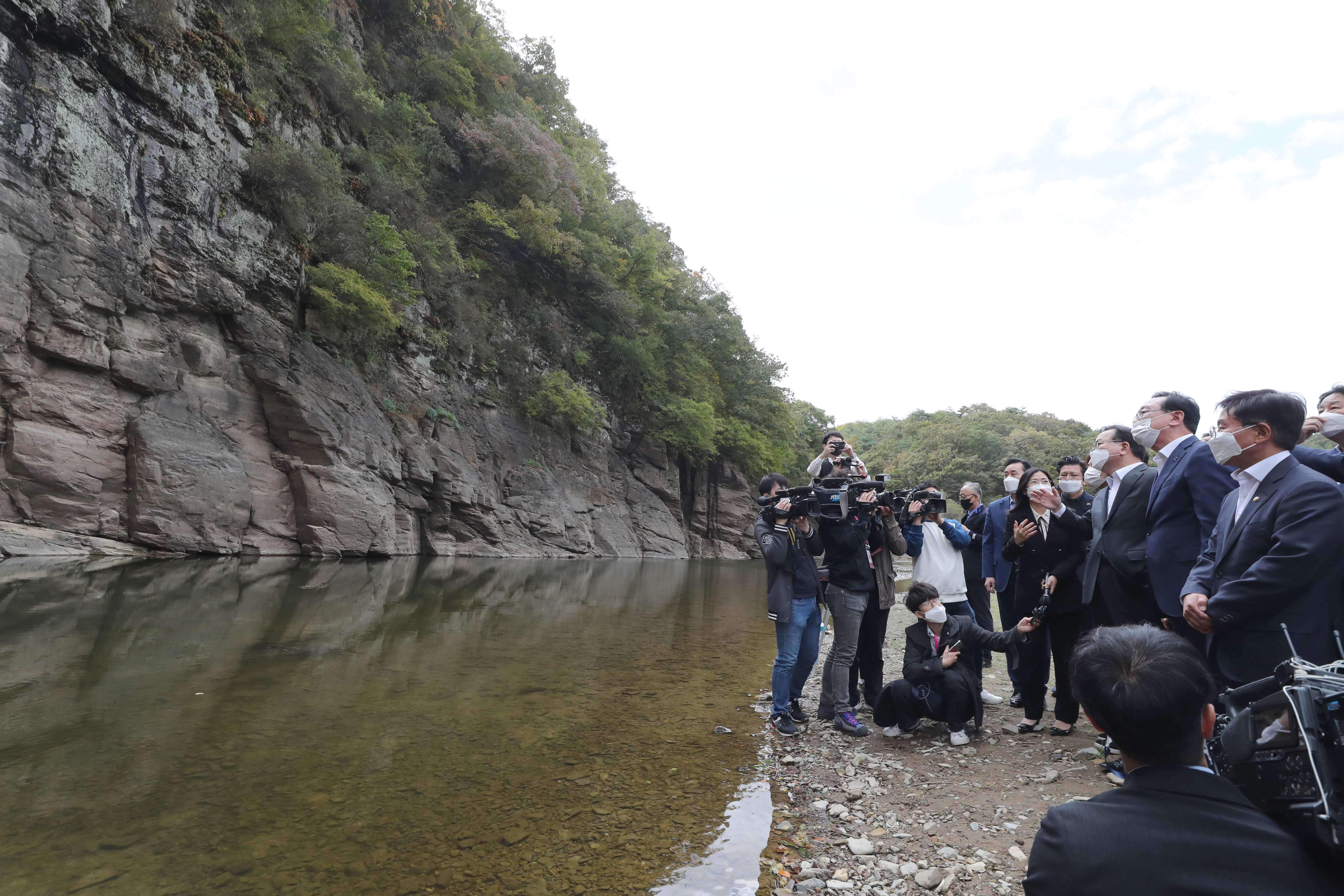 ▲▼位於南韓蔚山的「盤龜台岩刻畫」正式登錄成為南韓第17件世界文化遺產。（圖／達志影像／newscom
