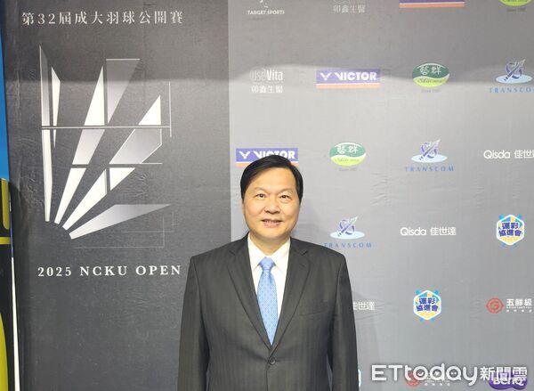 ▲藝群醫美董事長王正坤醫師出席開幕式，勉勵年輕選手勇敢追夢，站上世界之巔。（記者林東良翻攝，下同）