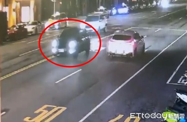 ▲▼高雄男逆駕擊落休旅車，偷丟喪屍煙彈被抓包 。（圖／記者許宥孺翻攝）