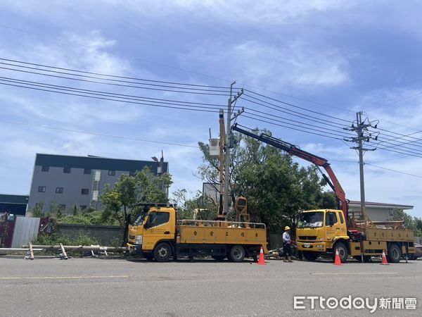 ▲台電搶修電力。（圖／記者蘇晏男攝）
