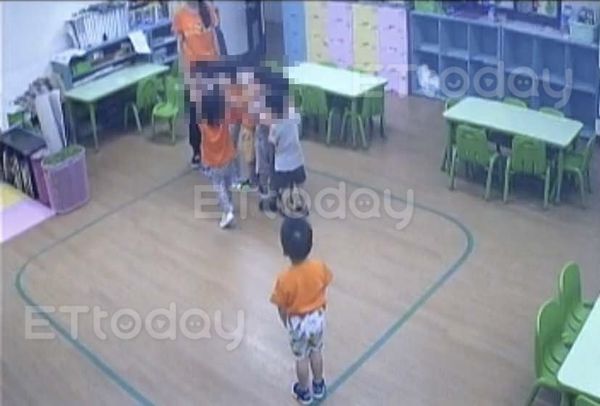 ▲▼家長控訴小孩長期被孤立。（圖／記者許宥孺翻攝）