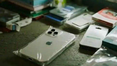 ▲▼大陸的廉價手機殼鉛含量超標30倍，長期接觸會慢性中毒。（圖／翻攝自微博／看看新聞KNEWS）
