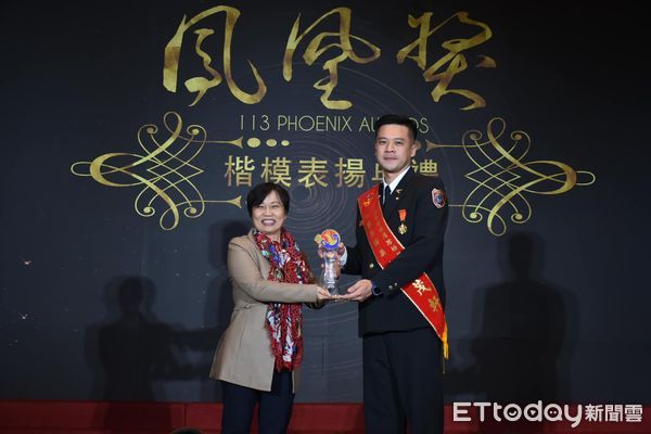 ▲消防員救護民眾，在抵達醫院前，跟死神拔河          。（圖／記者吳奕靖翻攝）