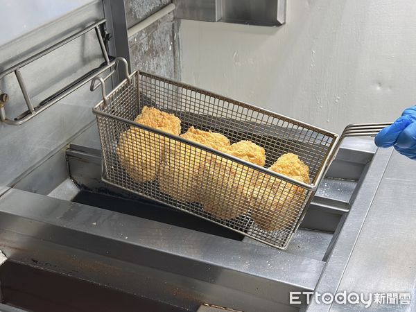 ▲▼麥當勞麥脆雞。（圖／記者蕭筠攝）