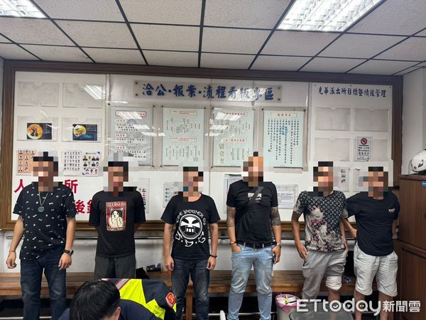 ▲▼涉案的吳男等6人被警方逮捕，起獲犯案工具等物             。（圖／記者陳以昇翻攝）