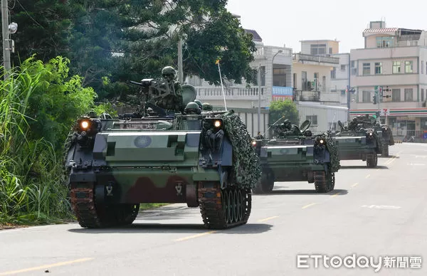 ▲馬公機場上演反機降實兵操演。（圖／第一作戰區提供）