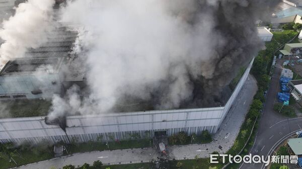 ▲▼三元能源科技公司發生火警。（圖／記者許宥孺翻攝）