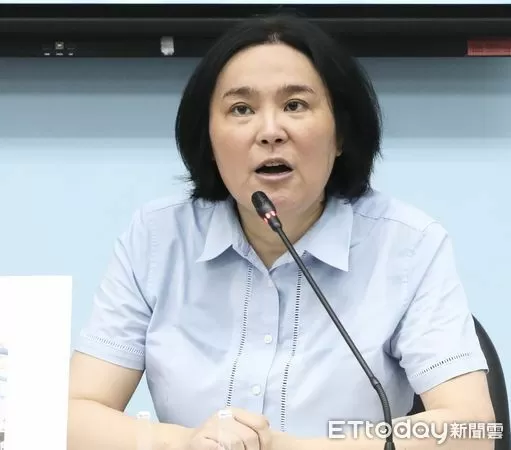 ▲▼國民黨團召開 攏係假 罷團 假專車 真賄選 公督盟 假監督 真側翼 記者會 陳玉珍 翁曉玲 出席。（圖／記者屠惠剛攝）