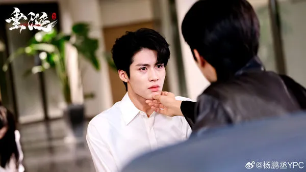 ▲▼《垂涎》臨演是「短劇男神」楊鵬丞。（圖／翻攝自微博）