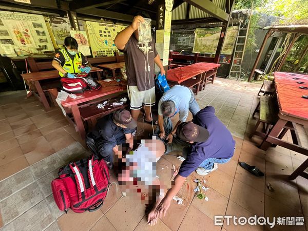 ▲水里消防隊搶救蜂螫OHCA病患。（圖／記者高堂堯翻攝，下同）