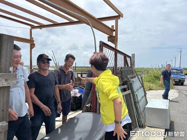 ▲立委陳亭妃呼籲中央鬆綁農保與貸款制度，從寬協助台南災後農漁民重建。（記者林東良翻攝，下同）