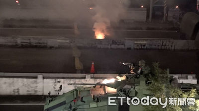 漢光首全封萬板大橋!雲豹甲車在台北市開火 攻擊型無人機也上陣