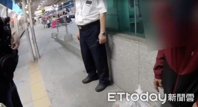 不爽上廁所座位被佔!阿北台鐵車廂內突掏刀 恐嚇罪送辦