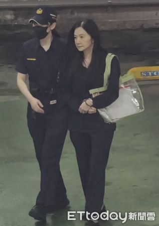 ▲▼ 柯文哲、應曉薇到北院。（圖／記者黃哲民攝，下同）