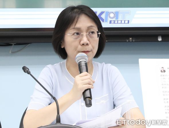 ▲▼國民黨團 召開 綠營肥貓月領17萬搞惡罷 涉期約賄選檢調不敢查 記者會 陳玉珍 翁曉玲 出席。（圖／記者屠惠剛攝）
