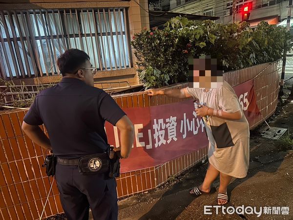 ▲里港警分局員警救援吳婦。（圖／記者陳崑福翻攝）