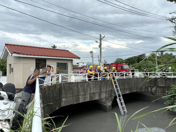 ▲彰化二水鄉1名70歲老婦八堡圳落水死亡。（圖／民眾提供）