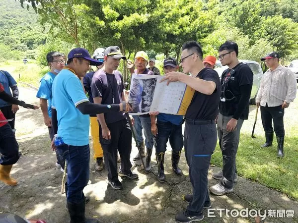 ▲滿州消防分隊找到戴男。（圖／記者陳崑福翻攝）