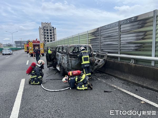 ▲▼台中火燒車。（圖／記者許權毅翻攝）