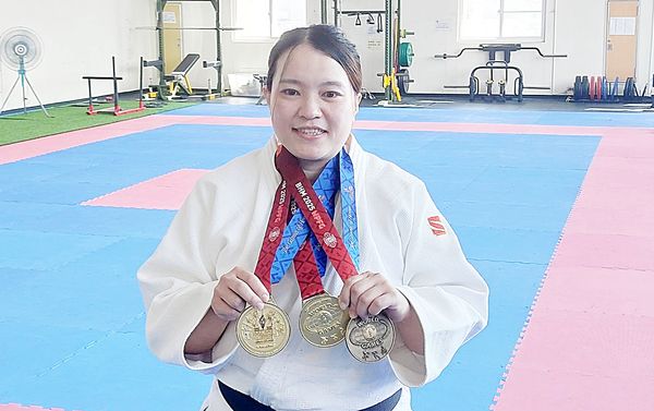 ▲桃園警分局女警員陳于書參加六月底在美國阿拉巴馬舉辦的2025年世界警察和消防員運動會，勇奪三金一銅佳績。（圖／桃園警分局提供）