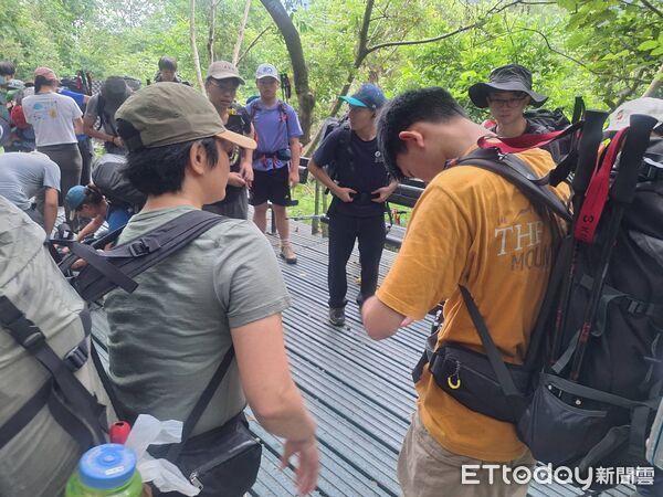 ▲▼Youth Camp活動由專業的登山教練帶領20位高中生在震災後剛完成修復開放的大禮和大同部落向山學習。（圖／太管處提供，下同）