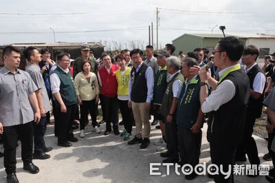 卓榮泰南下將軍區勘災　黃偉哲爭取中央修繕補助盼助災民重建