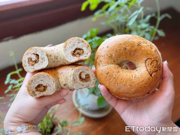 ▲▼好丘找來李霈瑜（大霈）擔任品牌大使推出聯名新口味「開香好事花生貝果」。（圖／記者蕭筠攝）