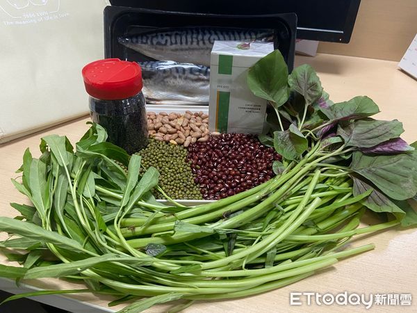 ▲天然的葉酸主要存在於蔬菜類、全榖雜糧類、堅果類、海鮮類、肝臟類…等。（圖／記者游瓊華翻攝）